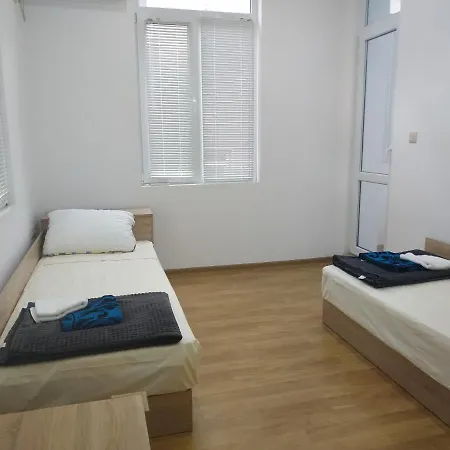 център Apartmán *