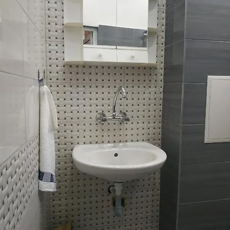 Апартамент център *