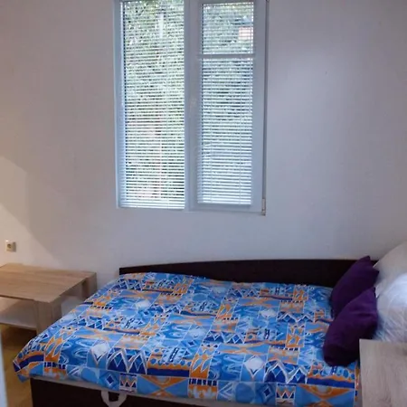 Apartamento център